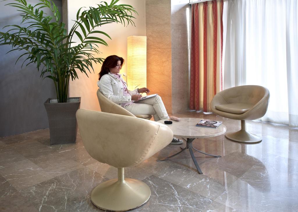 Paolo Hotel Loutráki Esterno foto