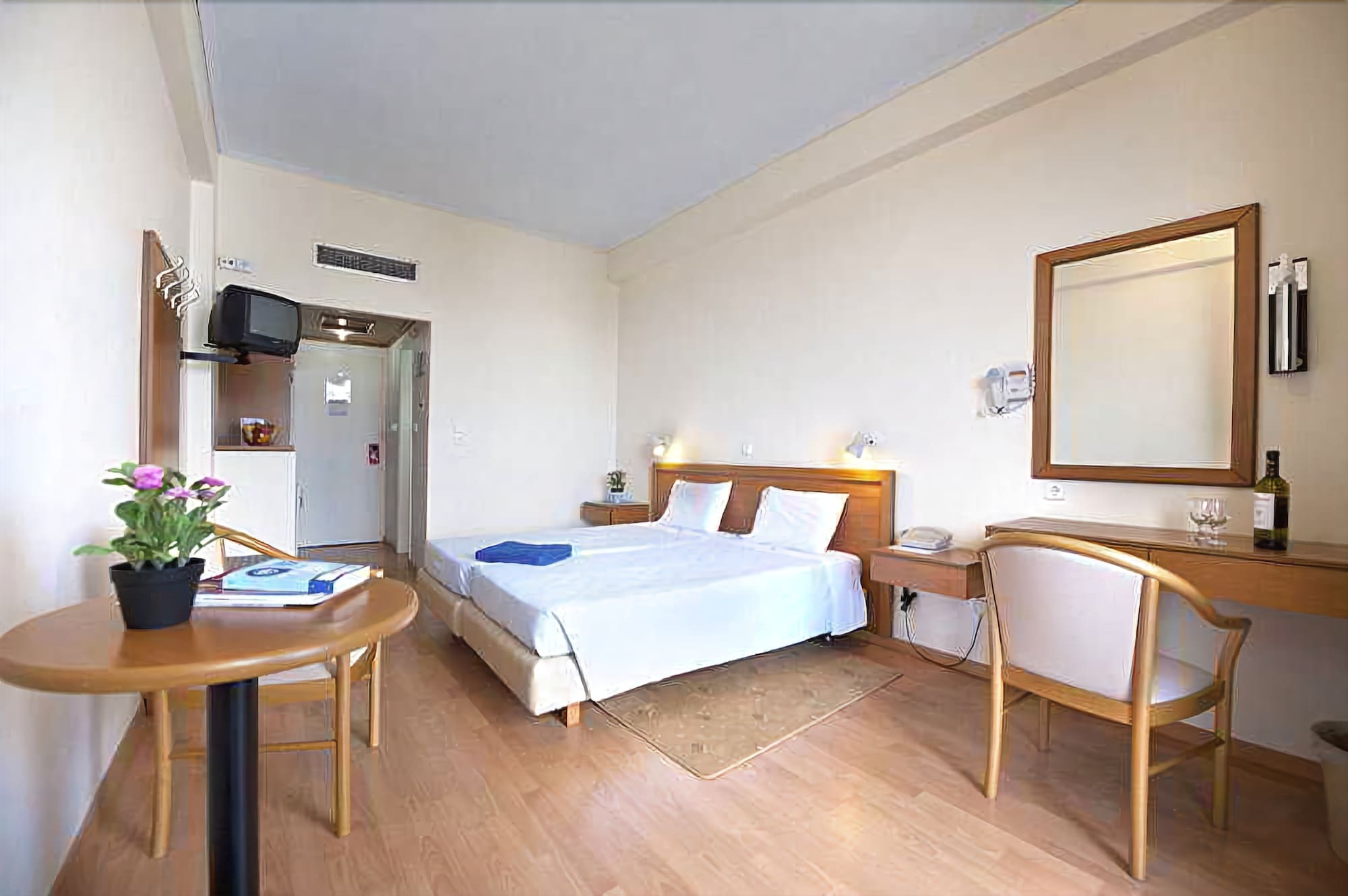 Paolo Hotel Loutráki Esterno foto